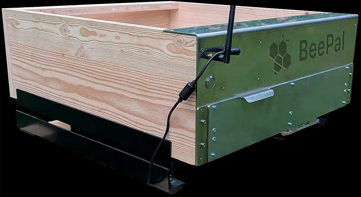 バロアを常に診断・監視する機器BeePal